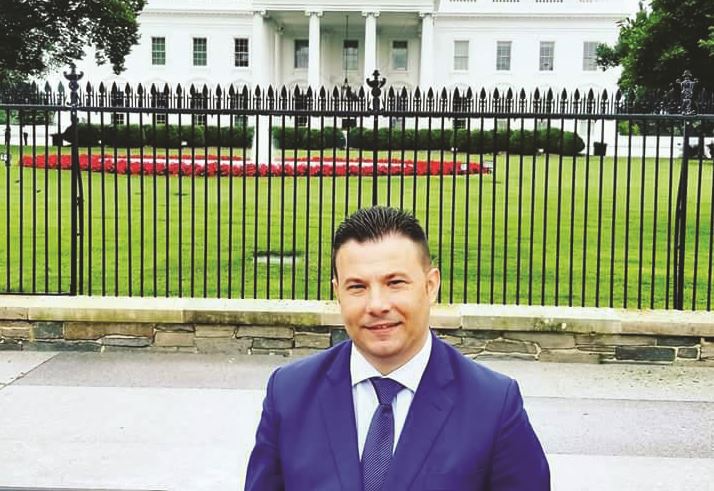 Rezultate imazhesh për arian galdini trump