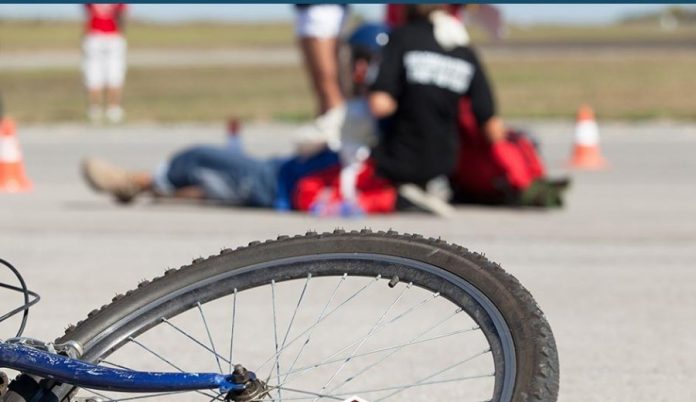 auto_bicycle-accident1534957184