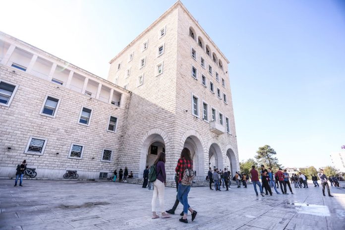 universitet