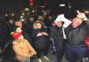 Banorët e “Unazës së Re” vazhdojnë protestat, përplasen me policinë