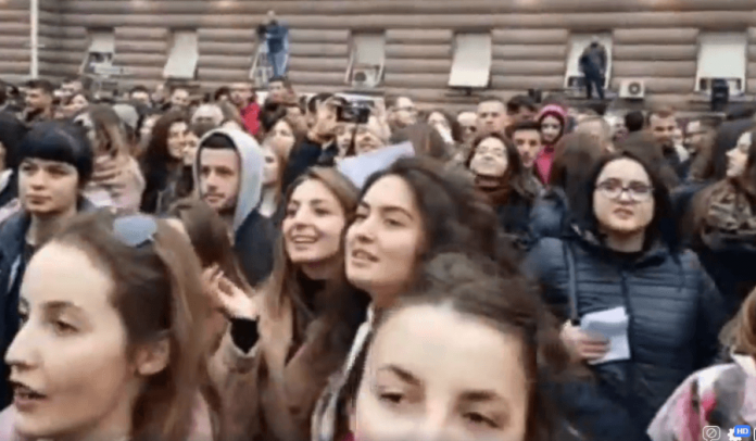 auto_tek_kryeminsitria1545039192