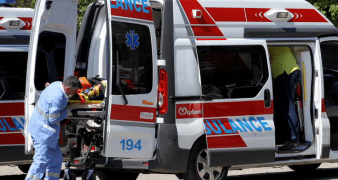 auto_ambulanca14784342521549733762
