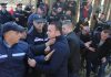 Policia godet ish-deputetët në Bregun e Lumit