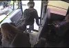 Lëvizja e shpejtë e shoferes së autobusit bëri që nxënësi të shpëtonte nga vdekja