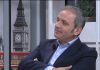 Enkel Demi ironizon Edi Ramën: Je plak o burrë, po flet me vete!