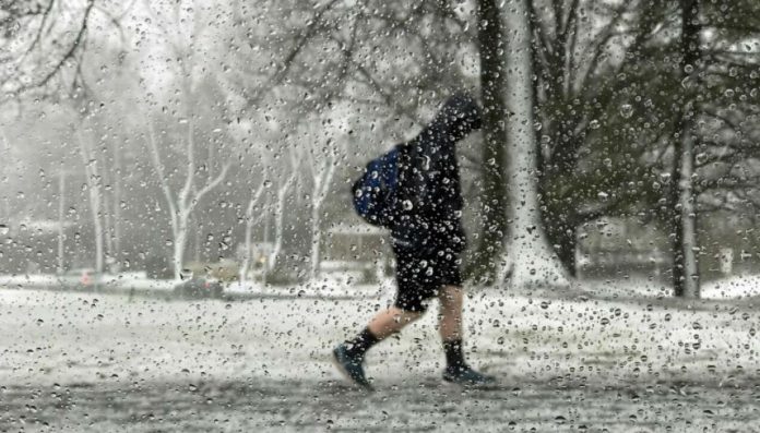 Storm-weather-rain-US-snow-Reuters-1120
