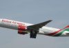 Emigranti, bie nga rrotat e avionit gjatë fluturimit…