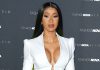 Video/ Cardi B habit, shfaqet kokë e këmbë e mbuluar në Paris