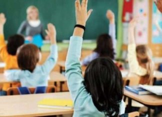 Programi “Pas shkolle”! Mësuesit do të paguhen 1 mijë lekë për çdo orë pas mësimit, kush mund të angazhohet dhe si do të aplikohet