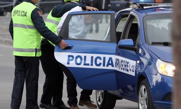 policia-rrugore-te-dehur-1024x785-600x360