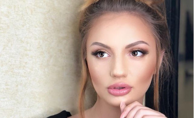 Ana-Lika1