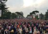 VIDEO/ Zëri i Amerikës transmeton LIVE protestën