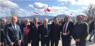 Shpallen qytetarë nderi në Tropojë familja Jashari dhe Zarife Hasanaj