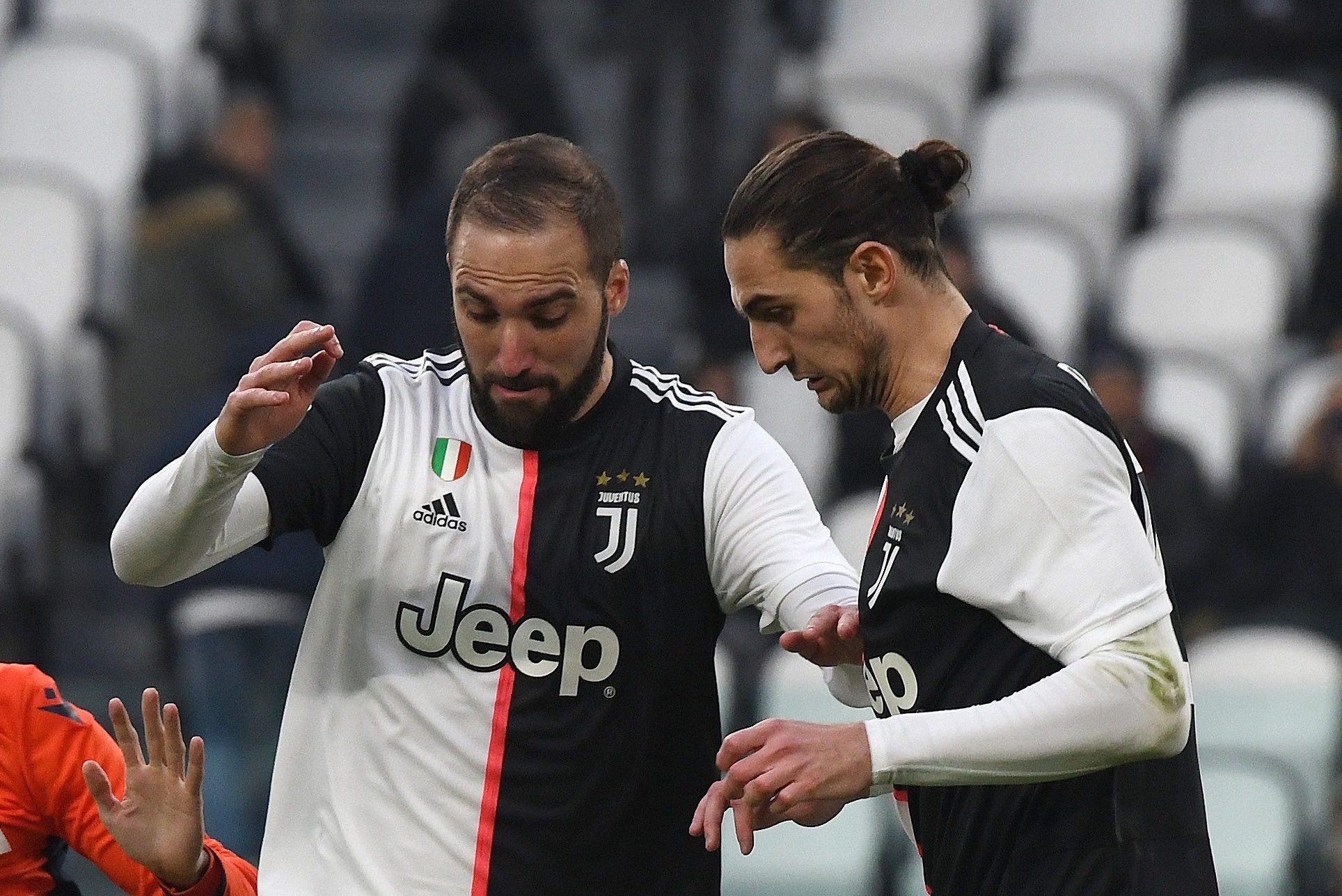 Juventus rinis stërvitjen, por ja cilët janë lojtarët që mungojnë