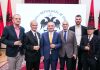 Presidenti Meta vlerëson futbollistin e shquar Ferid Rragami dhe atletin e mirënjohur Vildan Tufi me Titullin “Mjeshtër i Madh”