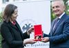 Presidenti Meta vlerëson ambasadoren franceze me titullin “Për Merita të Veçanta Civile”