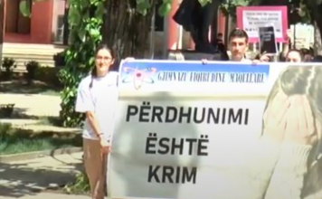 Abuzimi i të miturës në Mirditë, qytetarët protestë në Peshkopi: Përdhunimi është krim!