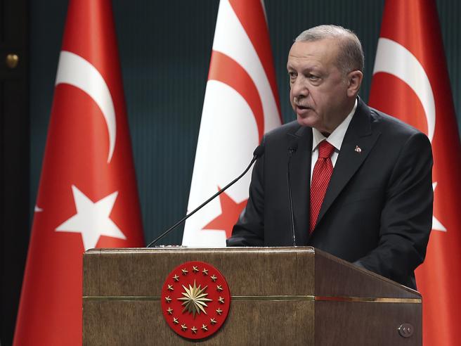 2-erdogani-portret