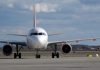 Panik në avion, burri vetëvritet gjatë fluturimit, alarmohen pasagjerët