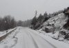 Rikthehen reshjet e dëborës në Dardhë, ndërhyjnë mjetet borëpastruese