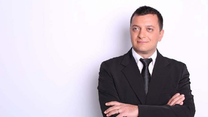 1543675597_GencDeromemaj