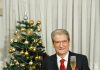 Uron Berisha: Gëzuar Krishtlindjen! Natën e lindjes se Hyjit, Krishtit Mbret, burrit që ndryshoi njerëzimin!