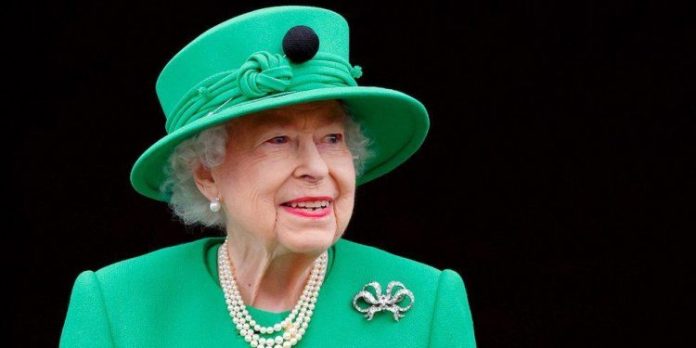 Mbreteresha-Elizabeth-II-750x375