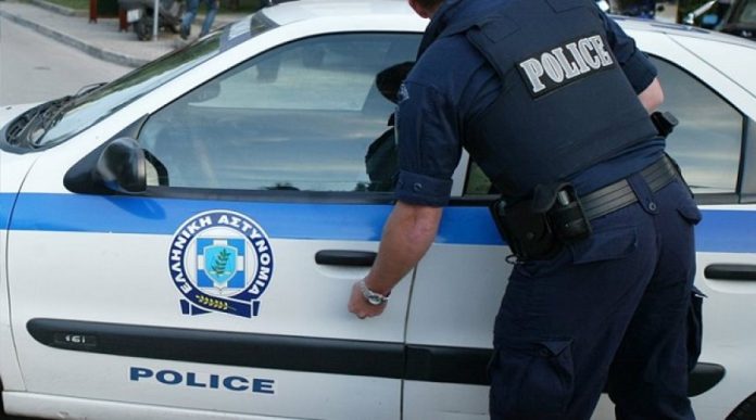 auto_greek-police51660470843