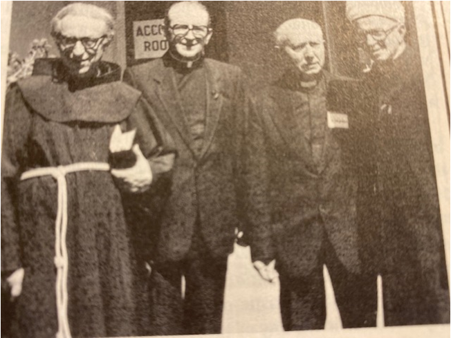 Nga e djathta, Imam Vehbi ismajli, Dom Jak Gardini, Dom Prekë Ndrevashaj dhe Padër Andre Nargaj