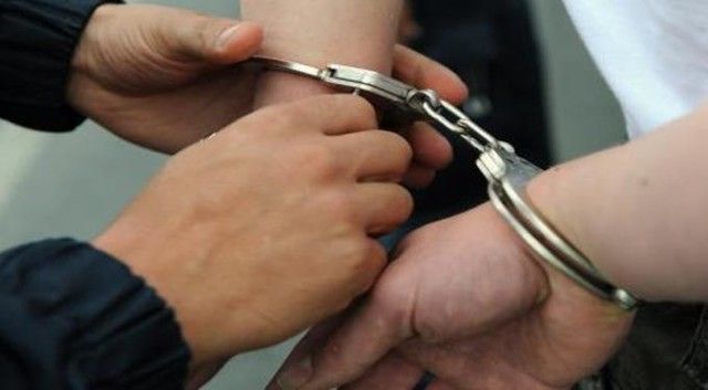 Ushtronte dhunë fizike ndaj bashkëshortes, arrestohet 56-vjeçari në Këlcyrë