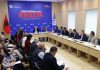 Berisha nis mbledhjen me dyer të mbyllura, çfarë po ndodh në PD pas vendimit të Apelit për vulën
