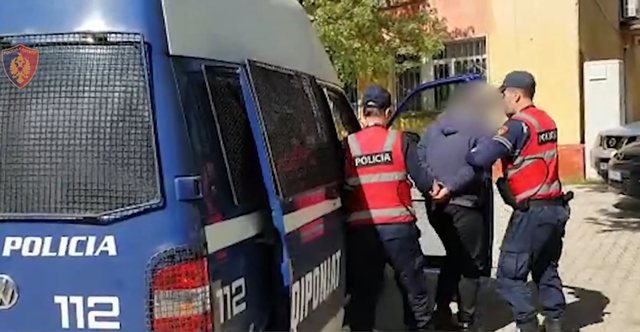 -640-0-policia-332
