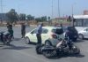 Aksident te ish-sheshi ‘Shqiponja’, motori përplaset me makinën, drejtuesi në tokë