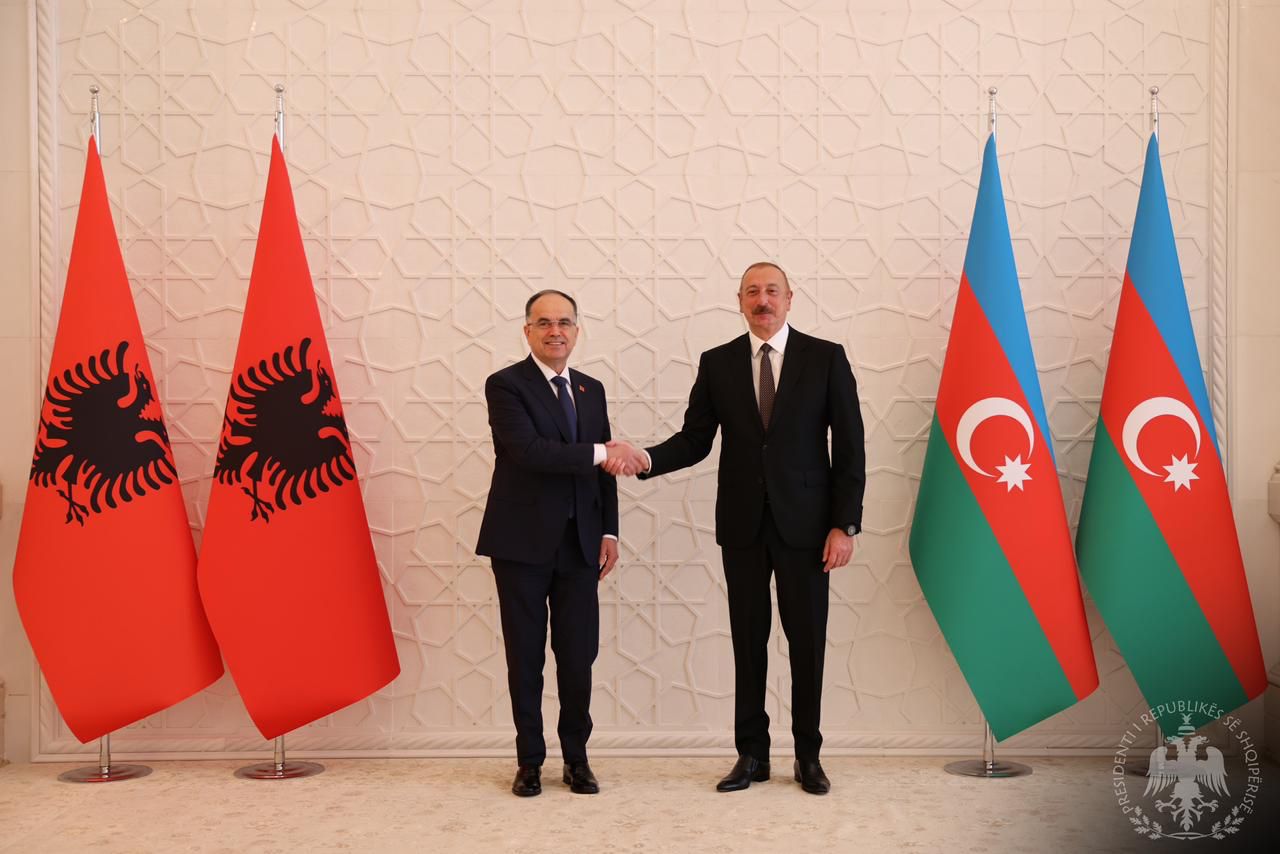 Video Presidenti i Republikës së Shqipërisë përfundon vizitën zyrtare në Azerbajxhan. Gazeta