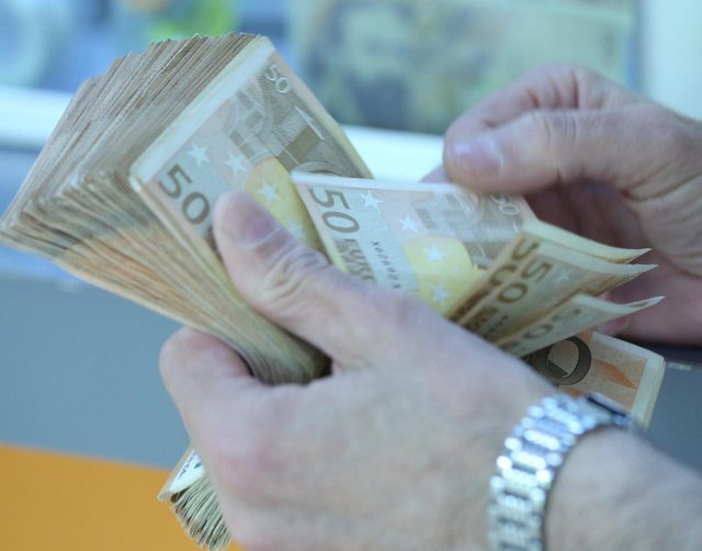 -640-0-euro-564