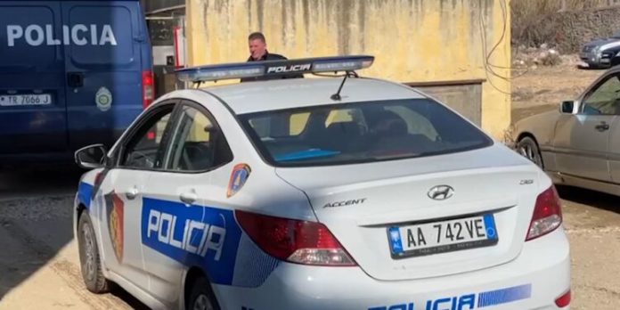 policia-1-1-750x375