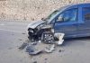 Foto/ Aksident në Pogradec, makina përplaset me kamionin, detajet e para