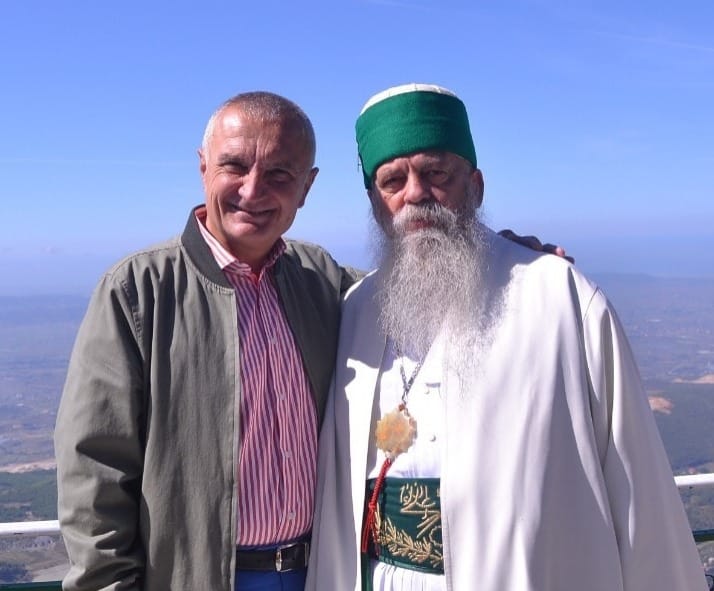 Kryegjyshi Botëror i Bektashinjve, Haxhi Dede Edmond Brahimaj, feston sot 65-vjetorin e lindjes. Presidenti i Pl, Meta mesazh urimi