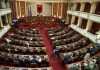 17 orë seancë, Kuvendi braktiset nga deputetët, raportet e institucioneve do të miratohen sot