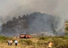 Tjetër vatër zjarri në Pogradec, dyshohet e qëllimshme. Zjarrfikësit nuk po shuajnë dot flakët