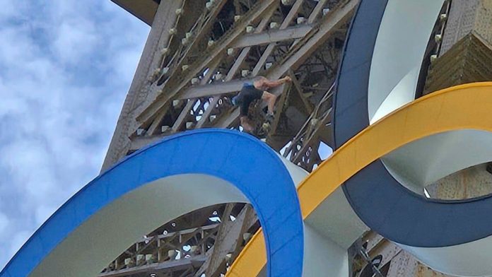 skynews-eiffel-tower-olympics_6654032