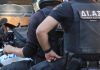 E rëndë në Greqi! Shqiptari dhunon gruan në sy të fëmijëve, godet me grusht pas koke edhe vajzën e mitur