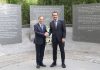 Veliaj dhe Presidenti i Izraelit vizitojnë Memorialin e Holokaustit në Tiranë: Vendi juaj na dëshmon se paqja mes njerëzve është e mundur