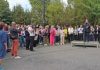 Nis protesta para Bashkisë Tiranë/ Një minutë heshtje në nder të ish-deputetit Gerti Bogdani