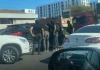 Civili i Ervin Hoxhës në dritaren e hotelit të Lir Shtufit filmoi arrssrimin e Metës