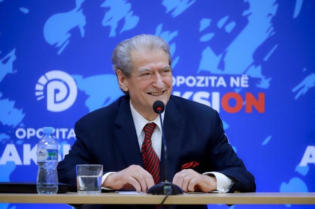 -640-0-1734347960xberisha-688