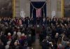 Ceremonia e betimit si president, Donald Trump hyn në sallën Rotunda