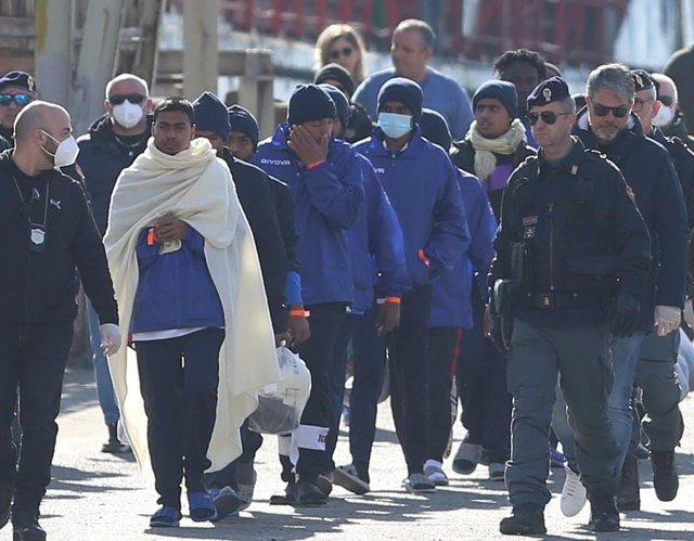 -640-0-emigrante-797