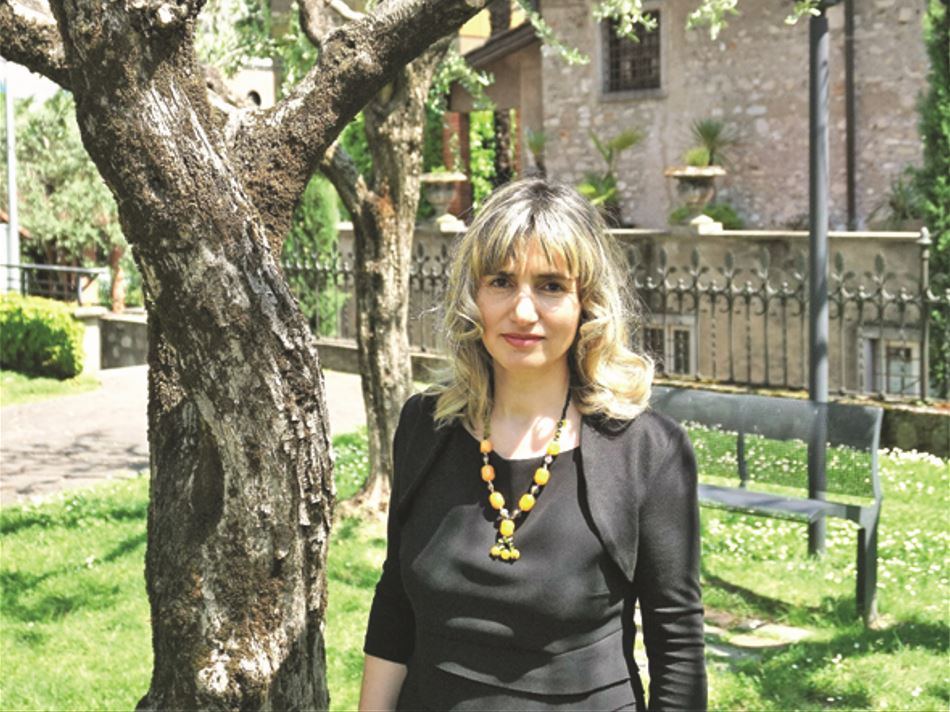 Suplementi Pena Shqiptare  Irma Kurti  Një dimër i gjatë na pret