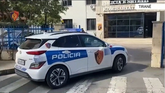 policia-e-tiranes1